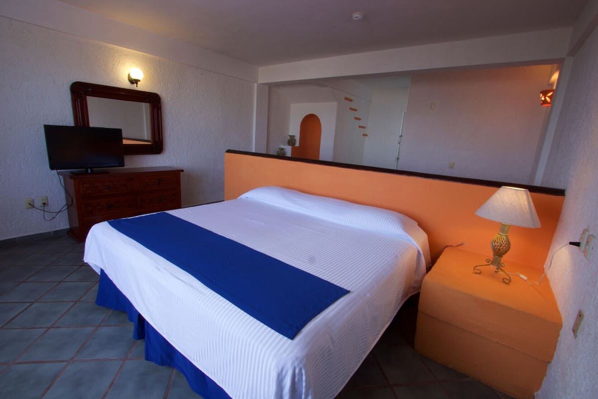 Caja de seguridad en la habitación, cunas gratuitas y ropa de cama