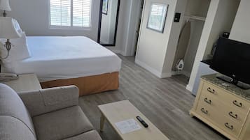 Standard Villa, 1 King Bed, Non Smoking, Refrigerator & Microwave (with Sofabed)