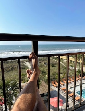 Standard Room, 1 King Bed, Balcony, Oceanfront (with Sofabed) | Hypo-allergenic bedding, in-room safe, desk, laptop workspace