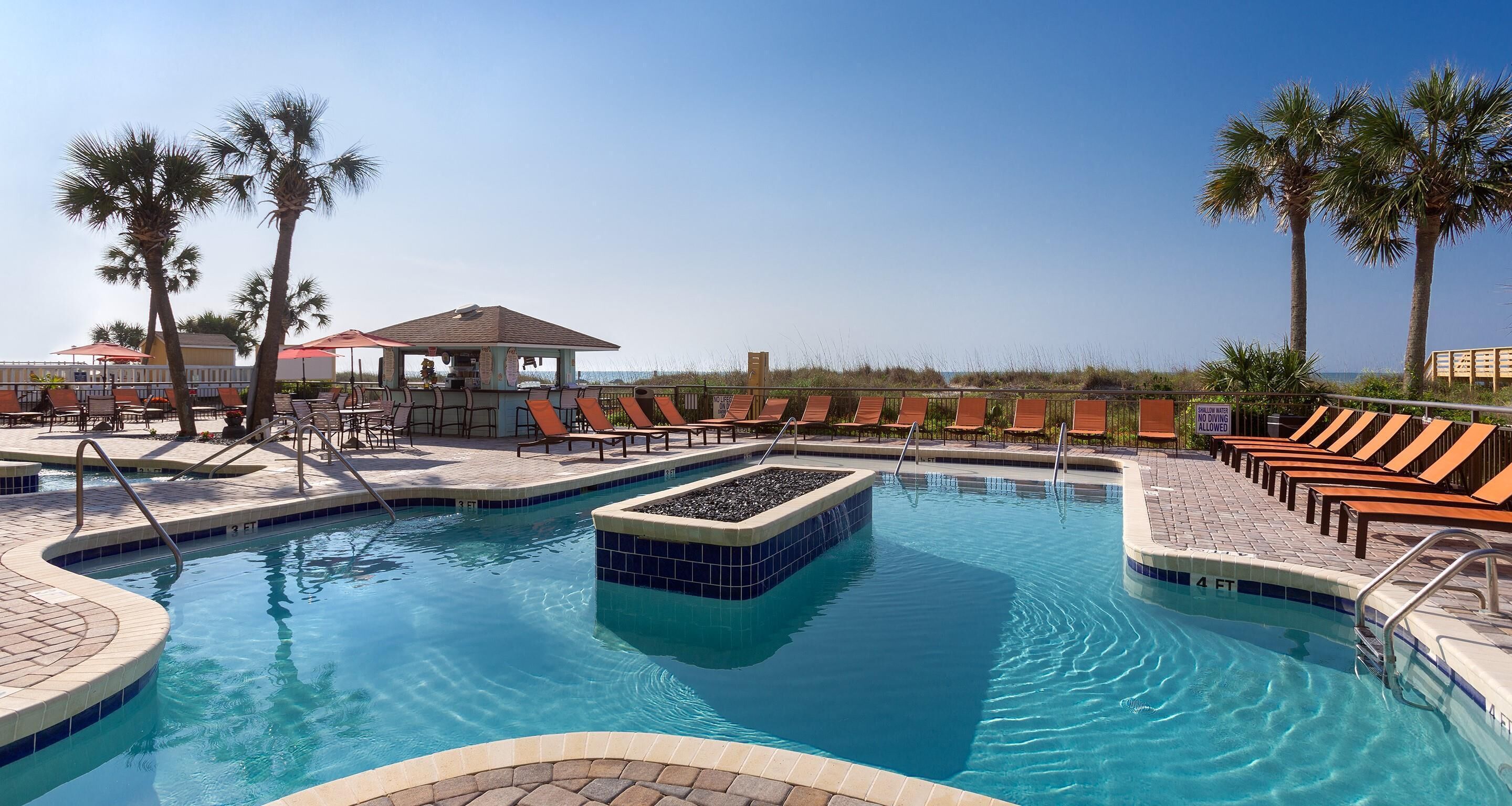 Piscina coperta, 2 piscine all'aperto, ombrelloni da piscina, lettini