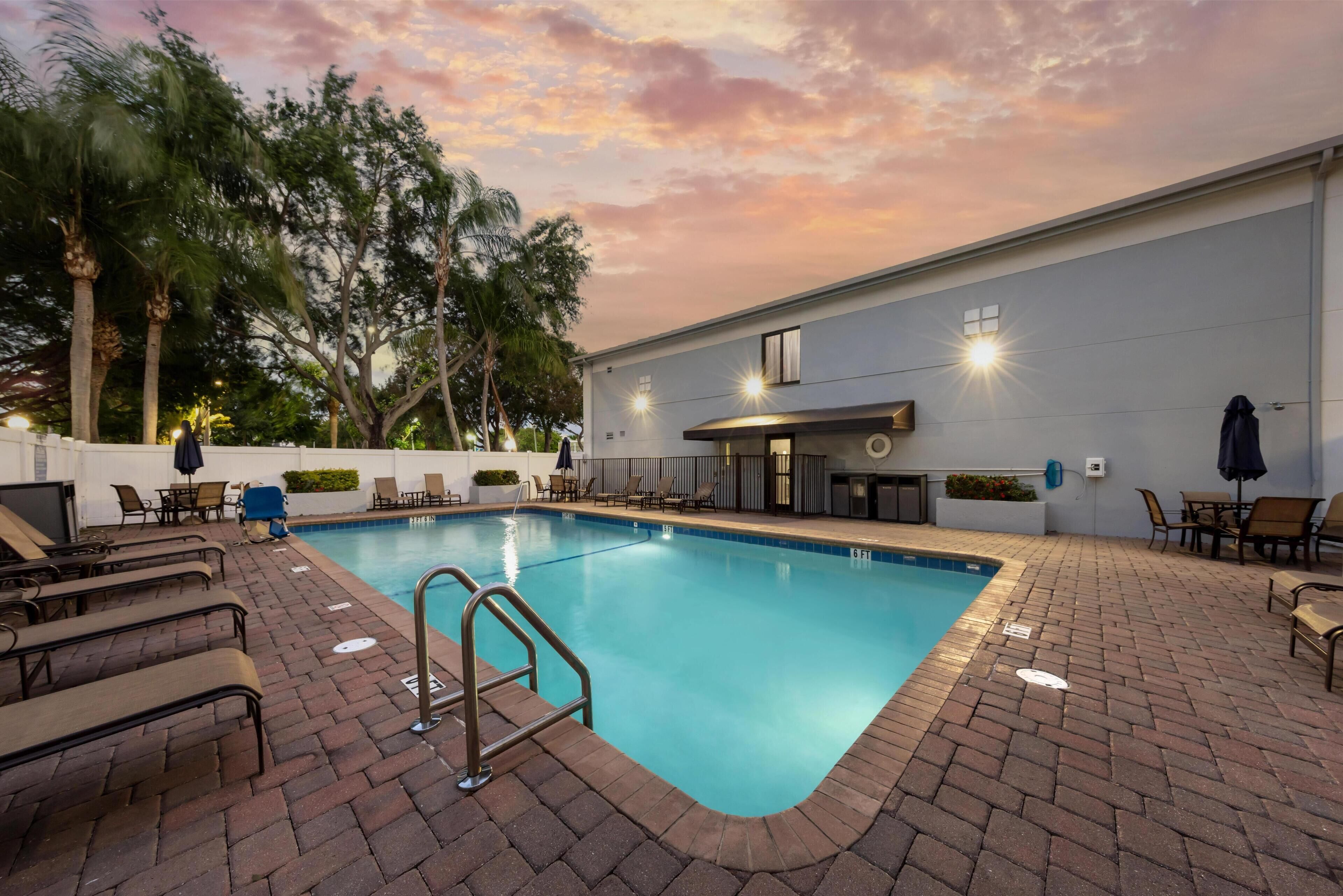 Photo - Best Western Fort Lauderdale Airport/Cruise Port