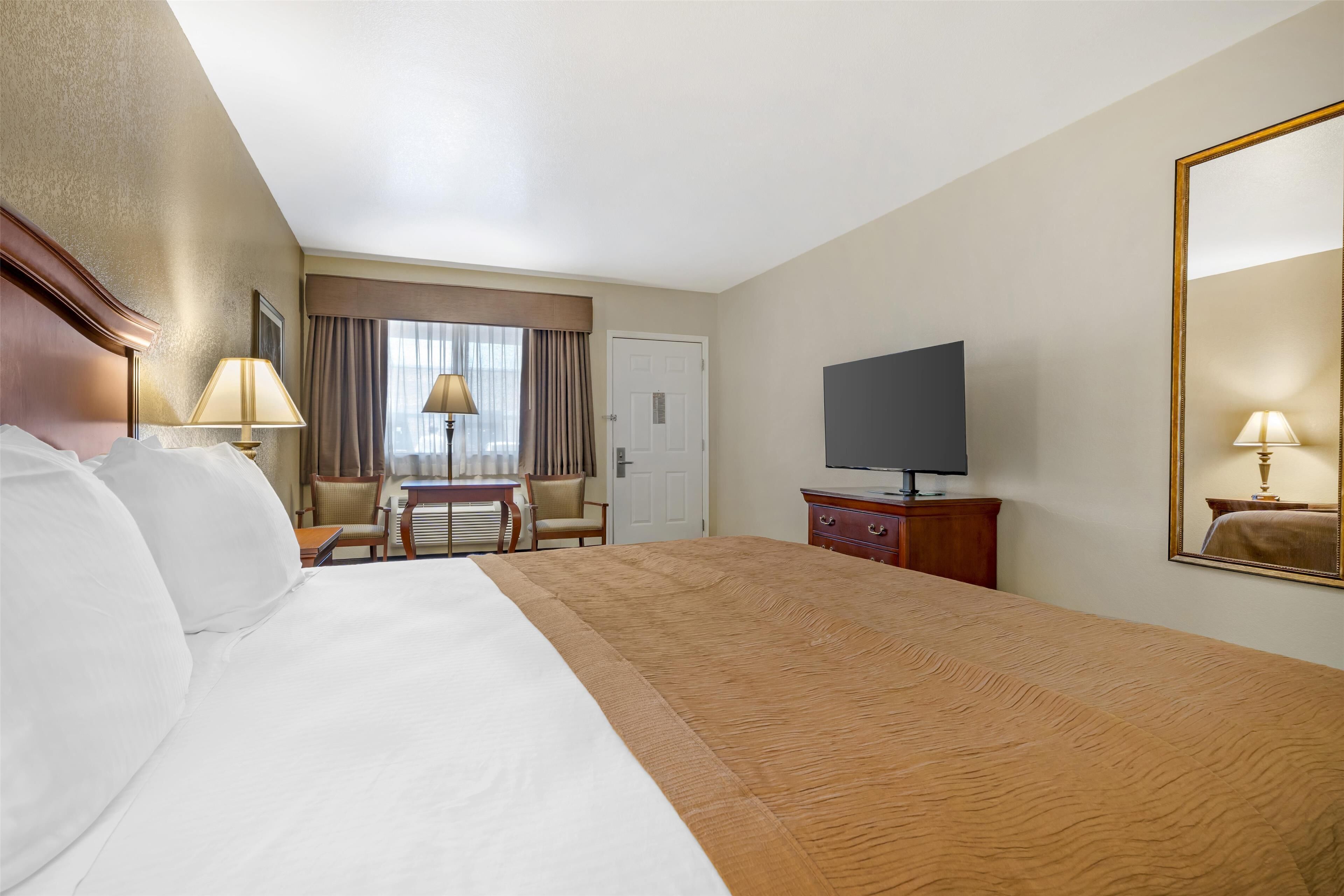 1 bedroom, in-room safe, desk, laptop workspace