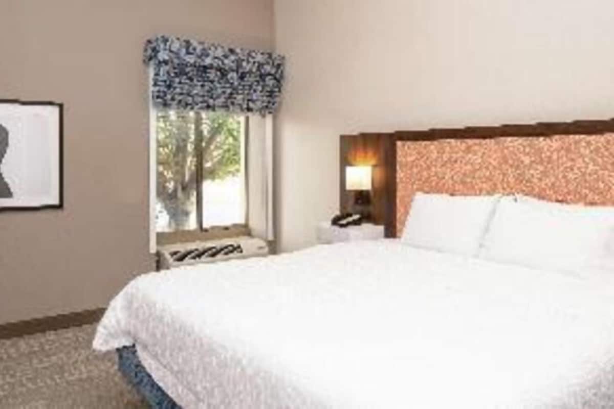 Surmatelas, bureau, espace de travail pour ordinateur portable