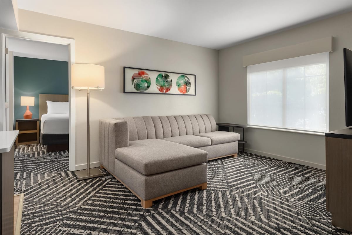 Suite, 2 Bedrooms (1 King Bed Per Room)