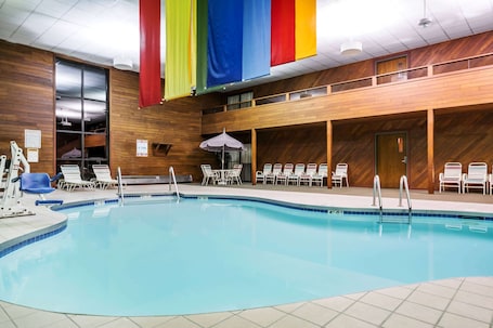 Una piscina techada