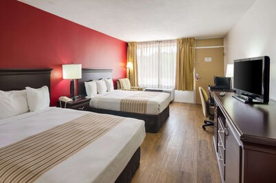 Econo Lodge Marion I-81