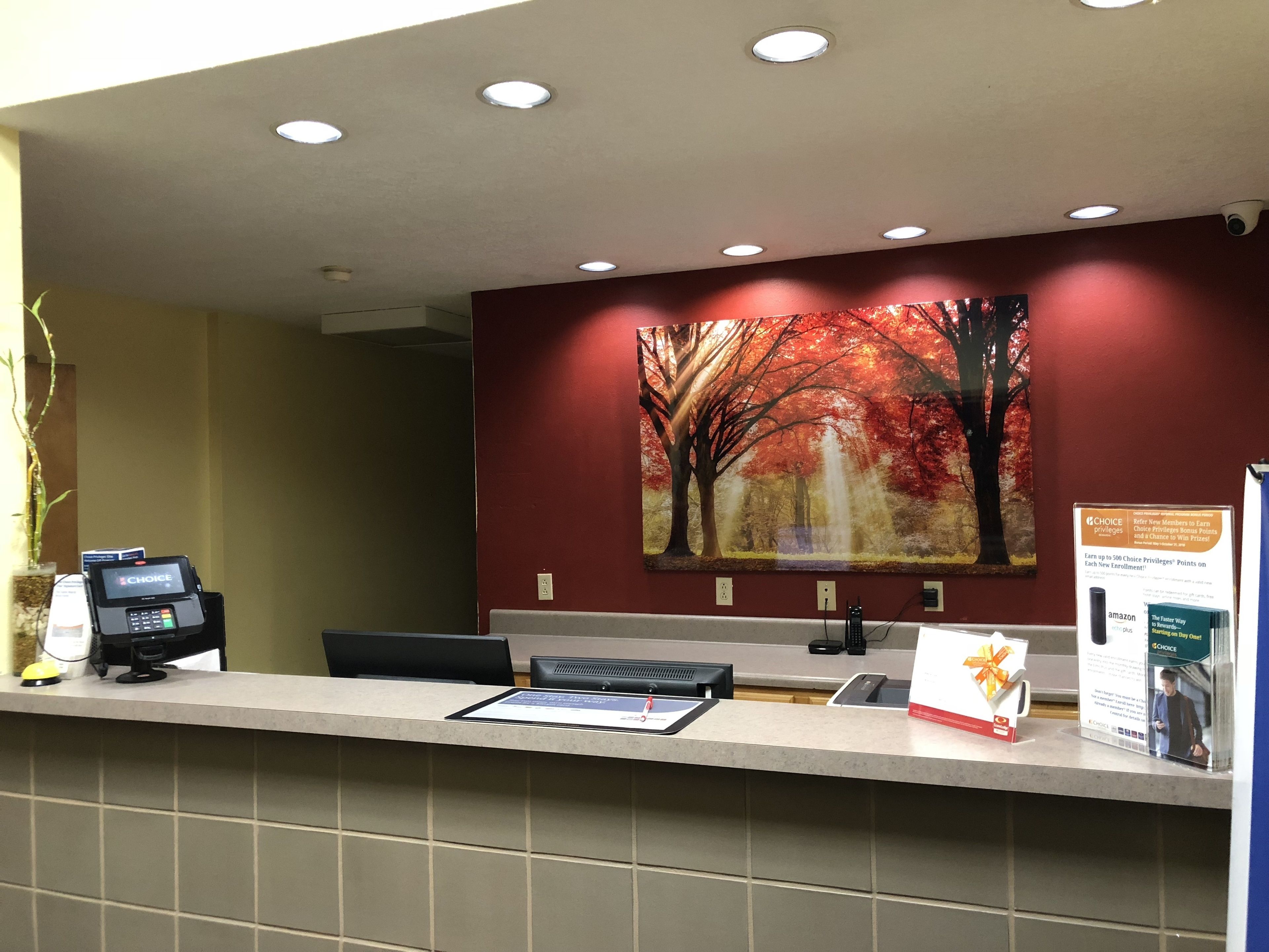 Check-in/check-out kiosk