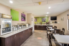 Bao gồm bữa sáng buffet hàng ngày