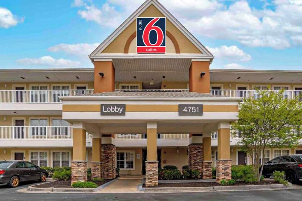 Studio 6 Extended Stay Huntsville, AL - US Space & Rocket Center