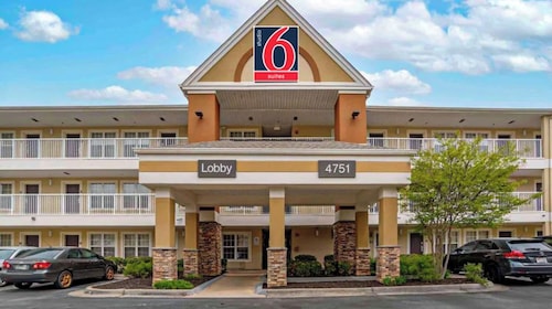 Studio 6 Extended Stay Huntsville, AL - US Space & Rocket Center