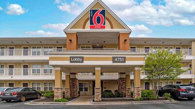 Studio 6 Extended Stay Huntsville, AL - US Space & Rocket Center