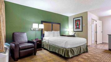 Desk, iron/ironing board, free WiFi, bed sheets