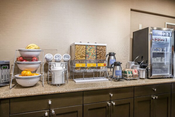 Free daily buffet breakfast