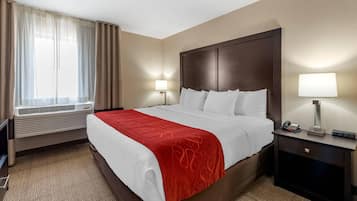 Suite, 1 kingsize bed met slaapbank, niet-roken | 1 slaapkamer, luxe beddengoed, pillowtop-bedden, een kluis op de kamer