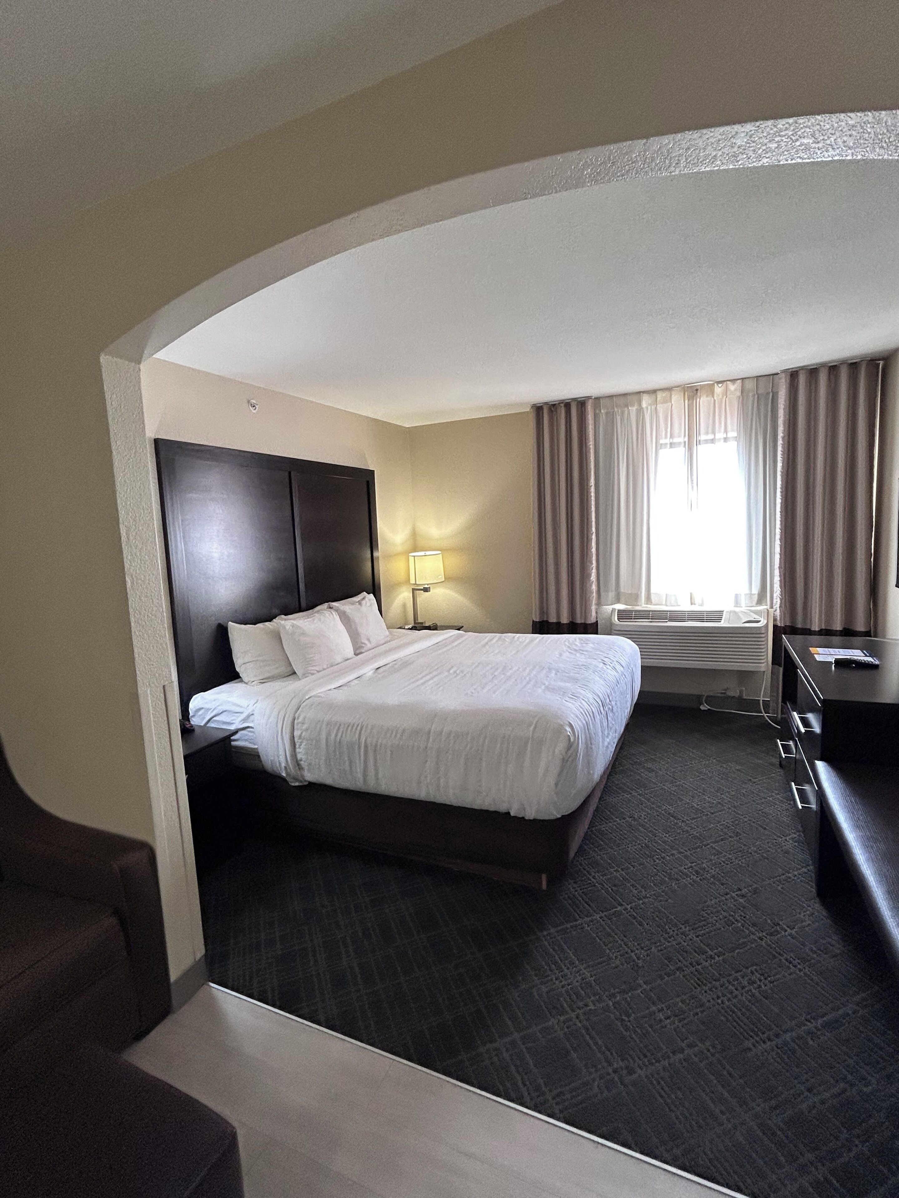 1 soverom, sengetøy av topp kvalitet og senger med overmadrass