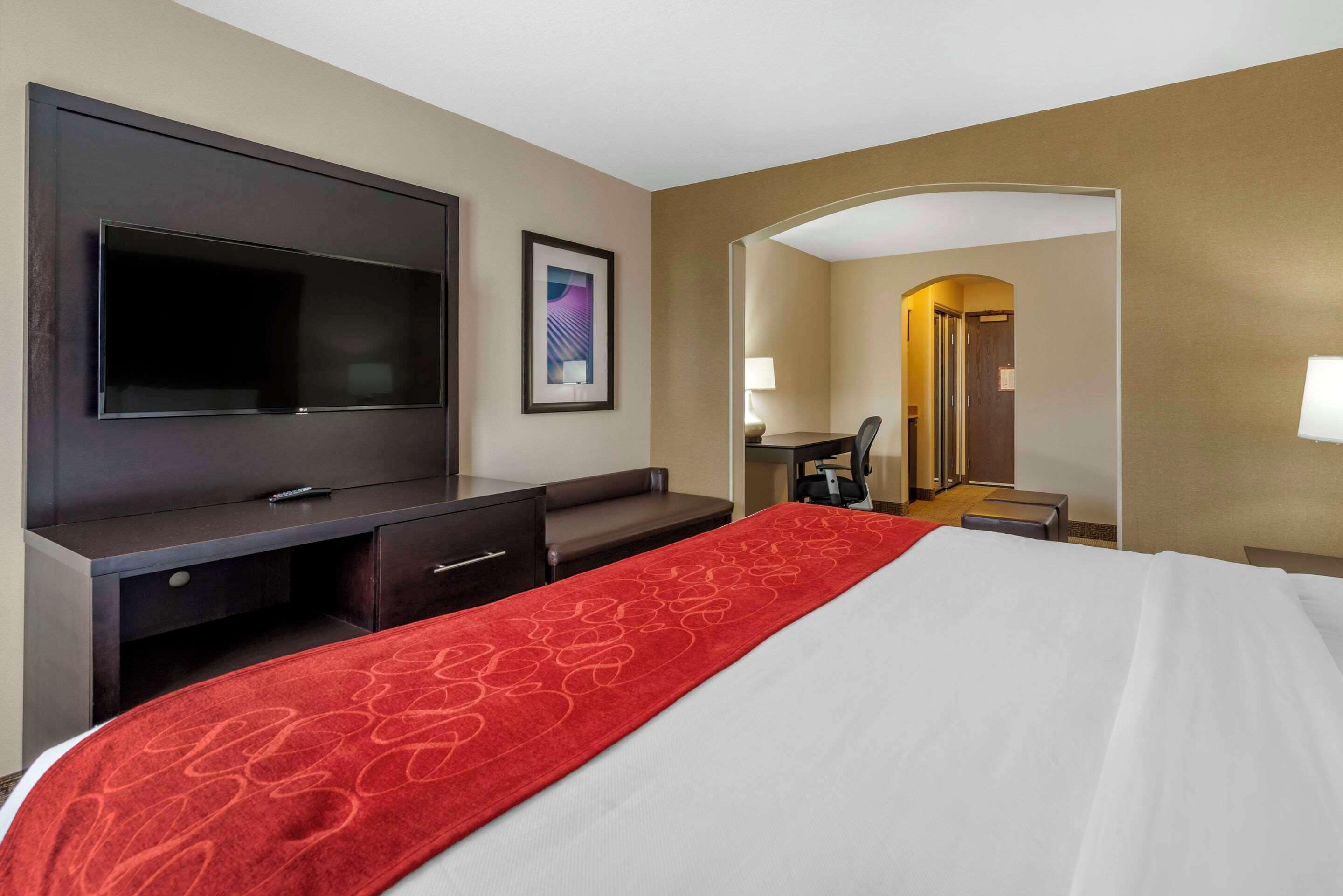 premium bedding, pillow-top beds, in-room safe, individually decorated