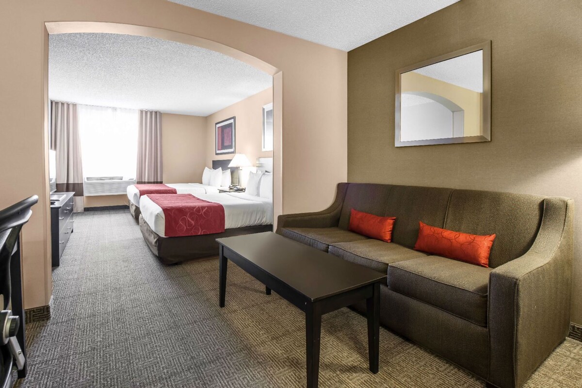 1 bedroom, premium bedding, pillowtop beds, in-room safe
