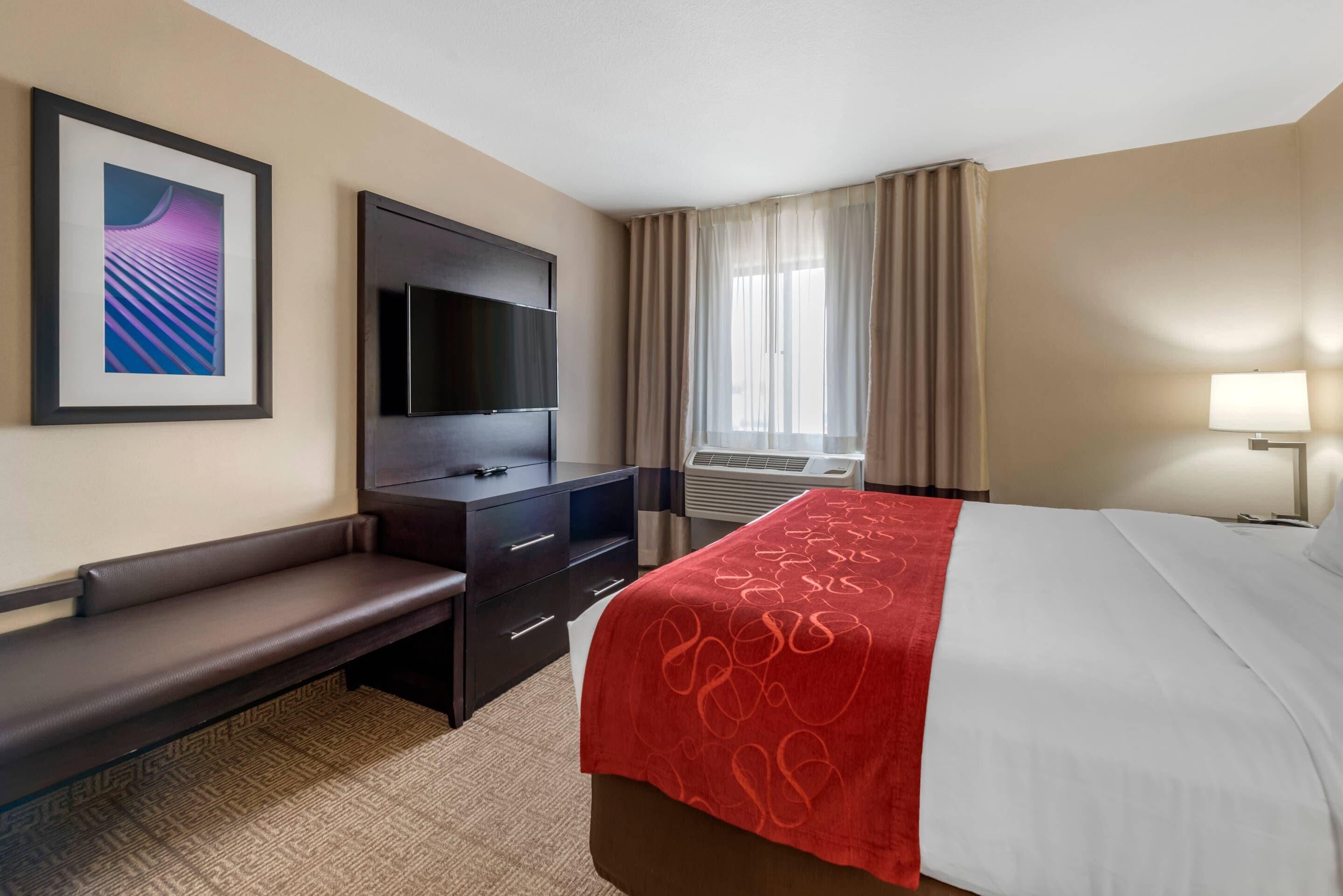 Suite, 1 King Bed with Sofa bed, Non Smoking | 1 bedroom, premium bedding, pillowtop beds, in-room safe