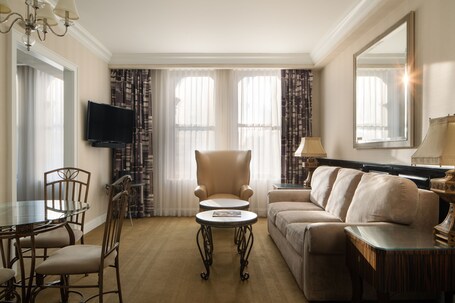 The Manhattan Club - Image 31