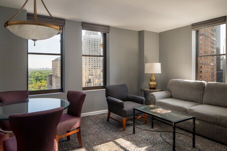 The Manhattan Club - Image 30