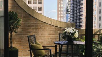 Executive Junior Balcony Suite | Terrace/patio