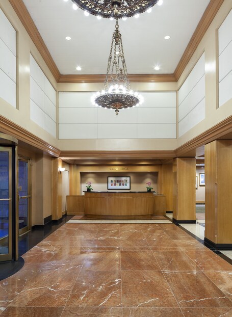 The Manhattan Club - Image 53