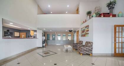 Quality Inn O'Fallon IL - St. Louis