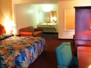 Iron/ironing board, free WiFi, bed sheets