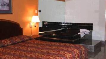 Fer et planche à repasser, Wi-Fi gratuit, draps fournis