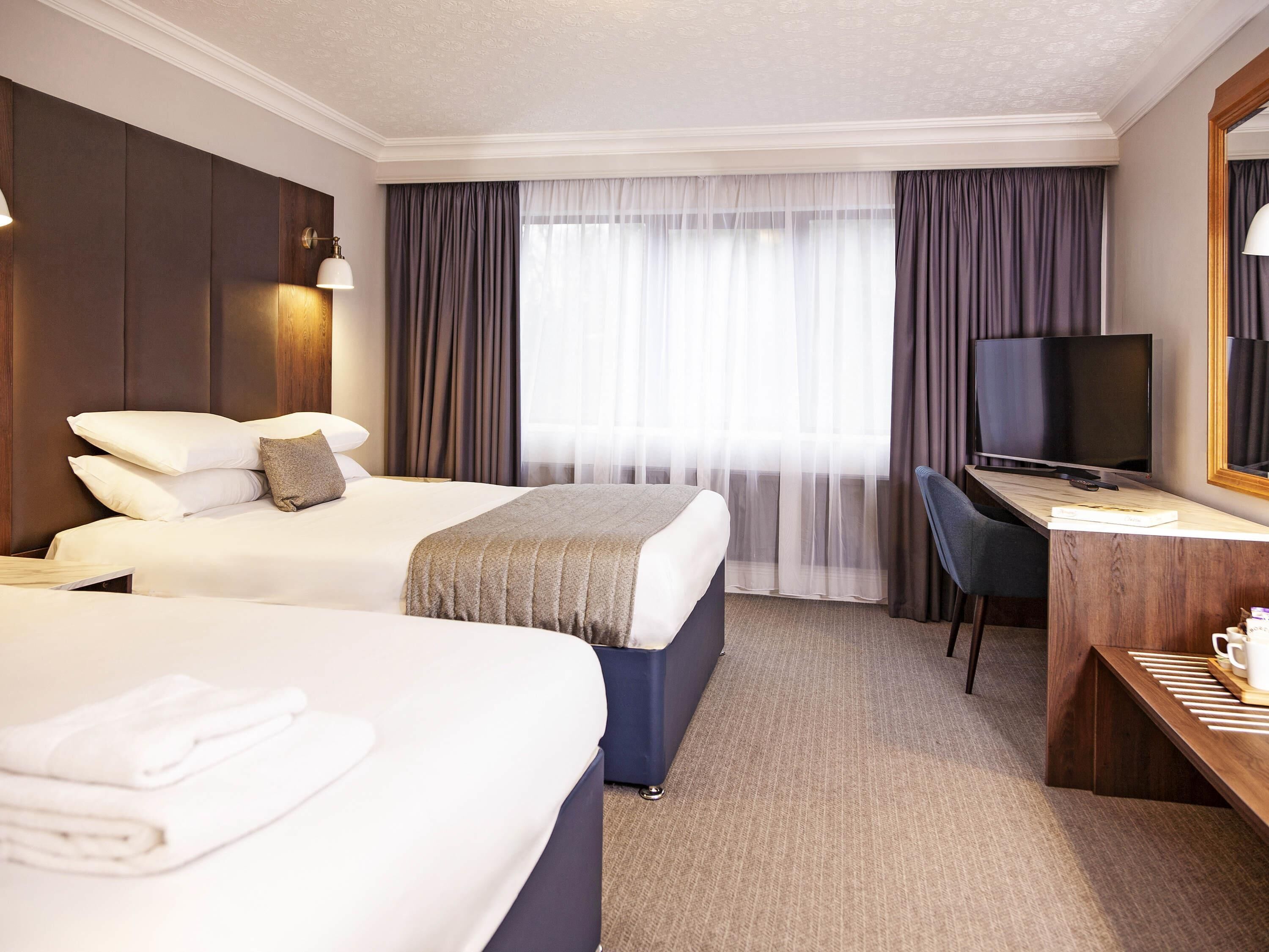 Habitación, 1 cama matrimonial (Privilege) | Ropa de cama hipoalergénica, decoración personalizada y escritorio 