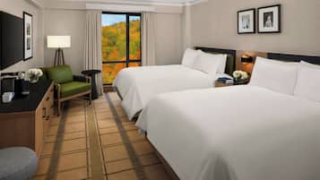Hypo-allergenic bedding, in-room safe, desk, laptop workspace