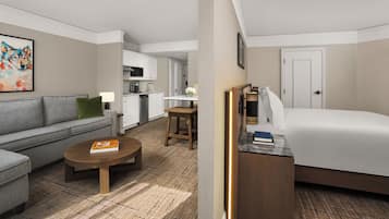 Hypo-allergenic bedding available, in-room safe, desk, laptop workspace