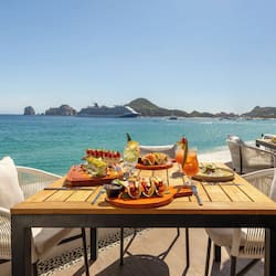 6 restaurants, breakfast, lunch, dinner served; Italian cuisine