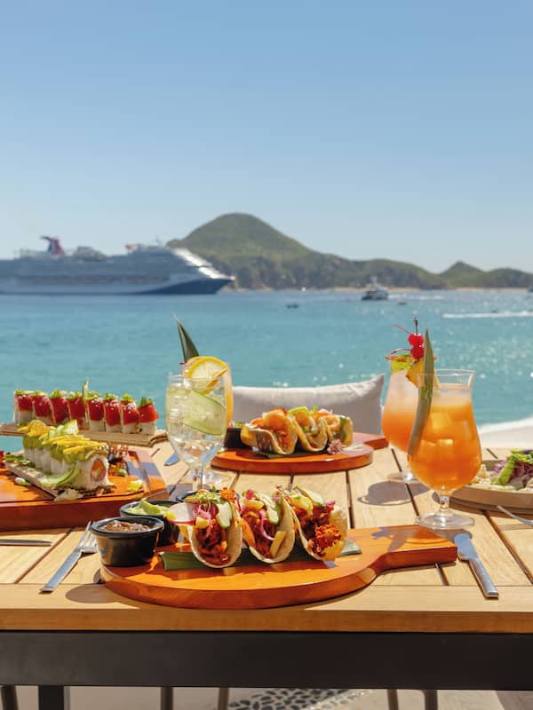 6 restaurants, breakfast, lunch, dinner served; Italian cuisine