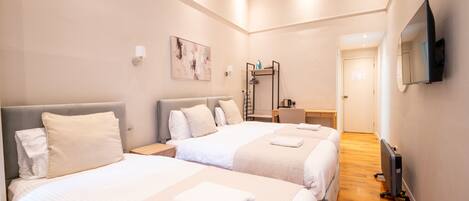 Triple Room | Individually decorated, desk, iron/ironing board, free WiFi