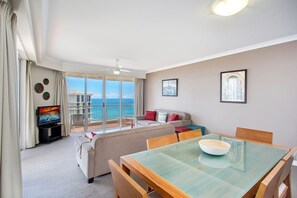 In-room dining - BreakFree Moroccan (Surfers Paradise)