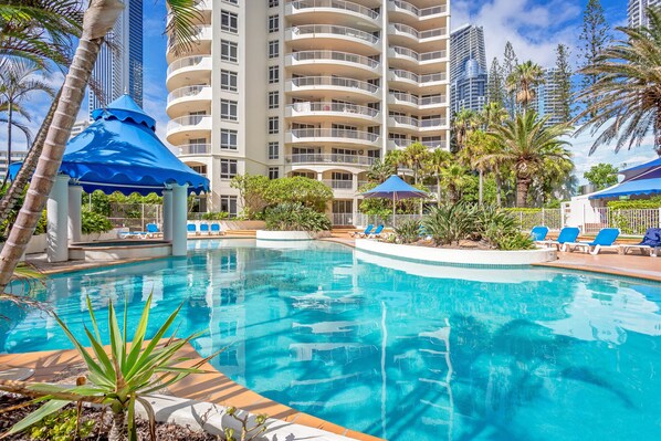 Indoor pool, 2 outdoor pools