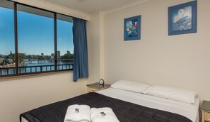 Individually furnished, iron/ironing board, bed sheets