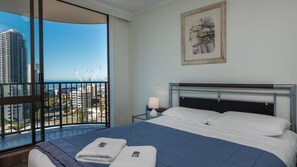 Individuell eingerichtet, Bügeleisen/Bügelbrett, Bettwäsche