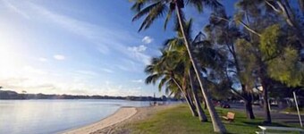 Budds Beach Apartments