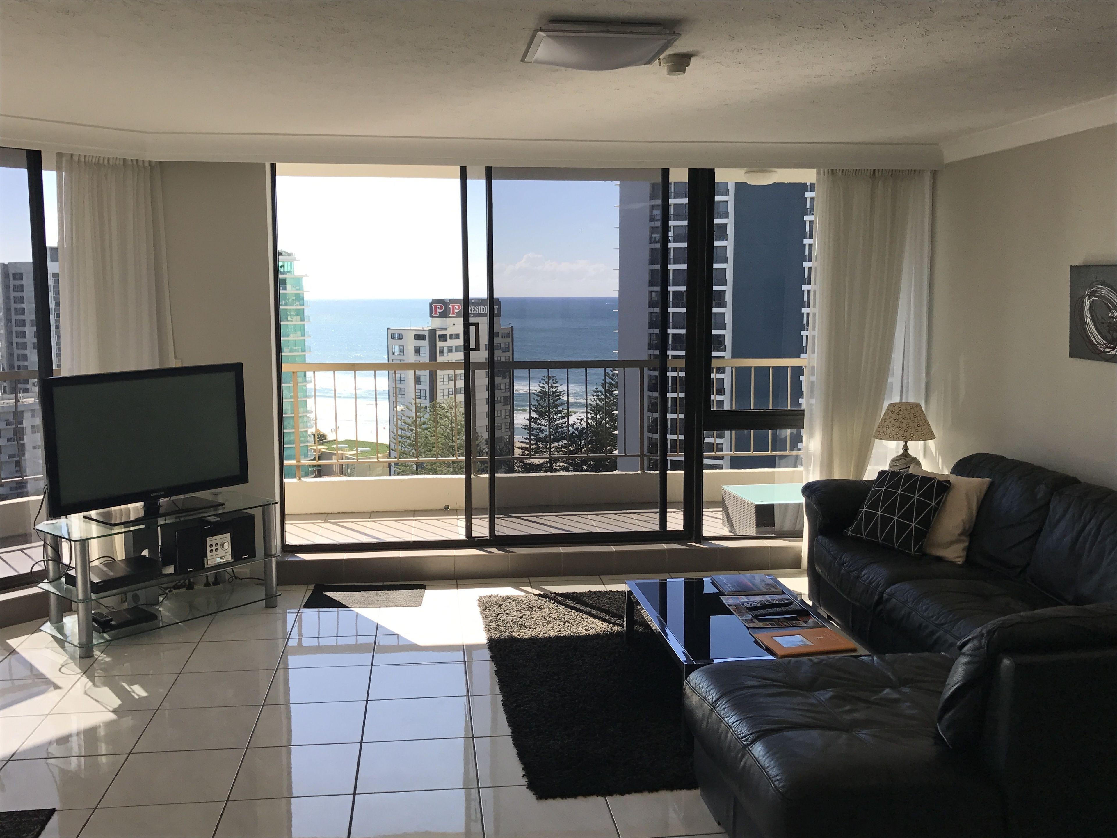 Genesis Apartments by Gold Coast Premium — image 4