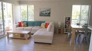 45-inch flat-screen TV with digital channels, TV - At Surfers Tradewinds (Gold Coast)