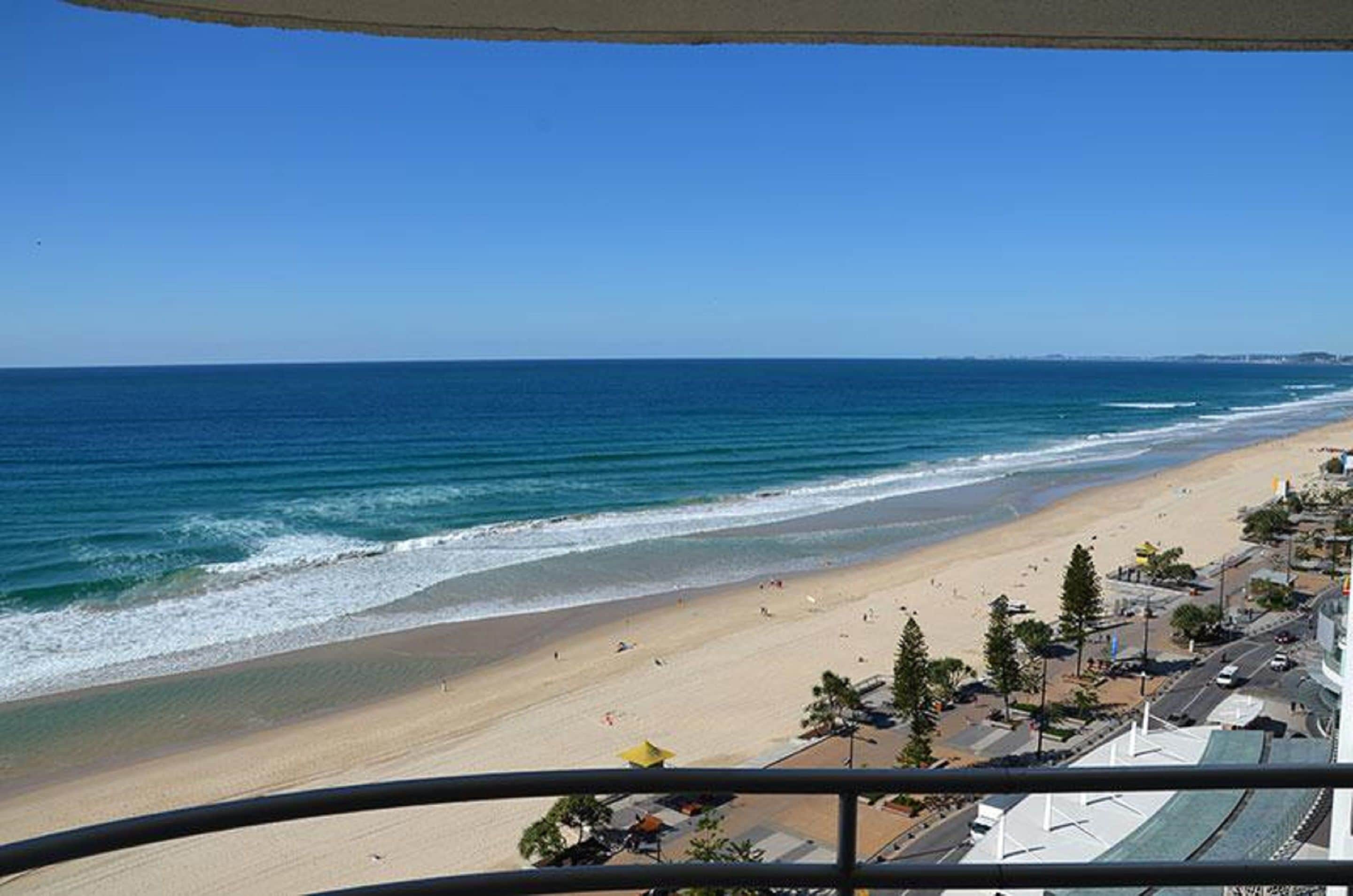 Zenith Ocean Front Apartments — image 25