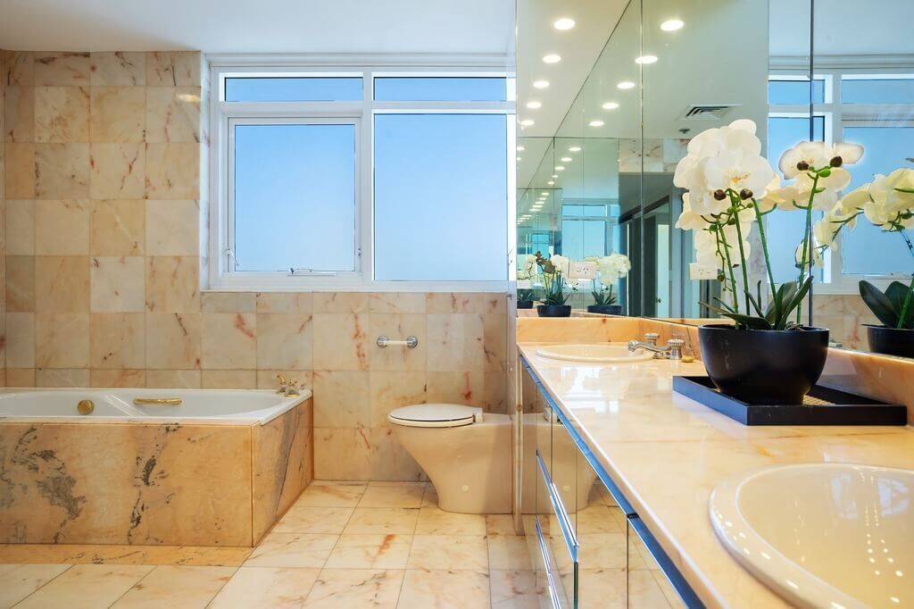 Zenith Ocean Front Apartments — image 13