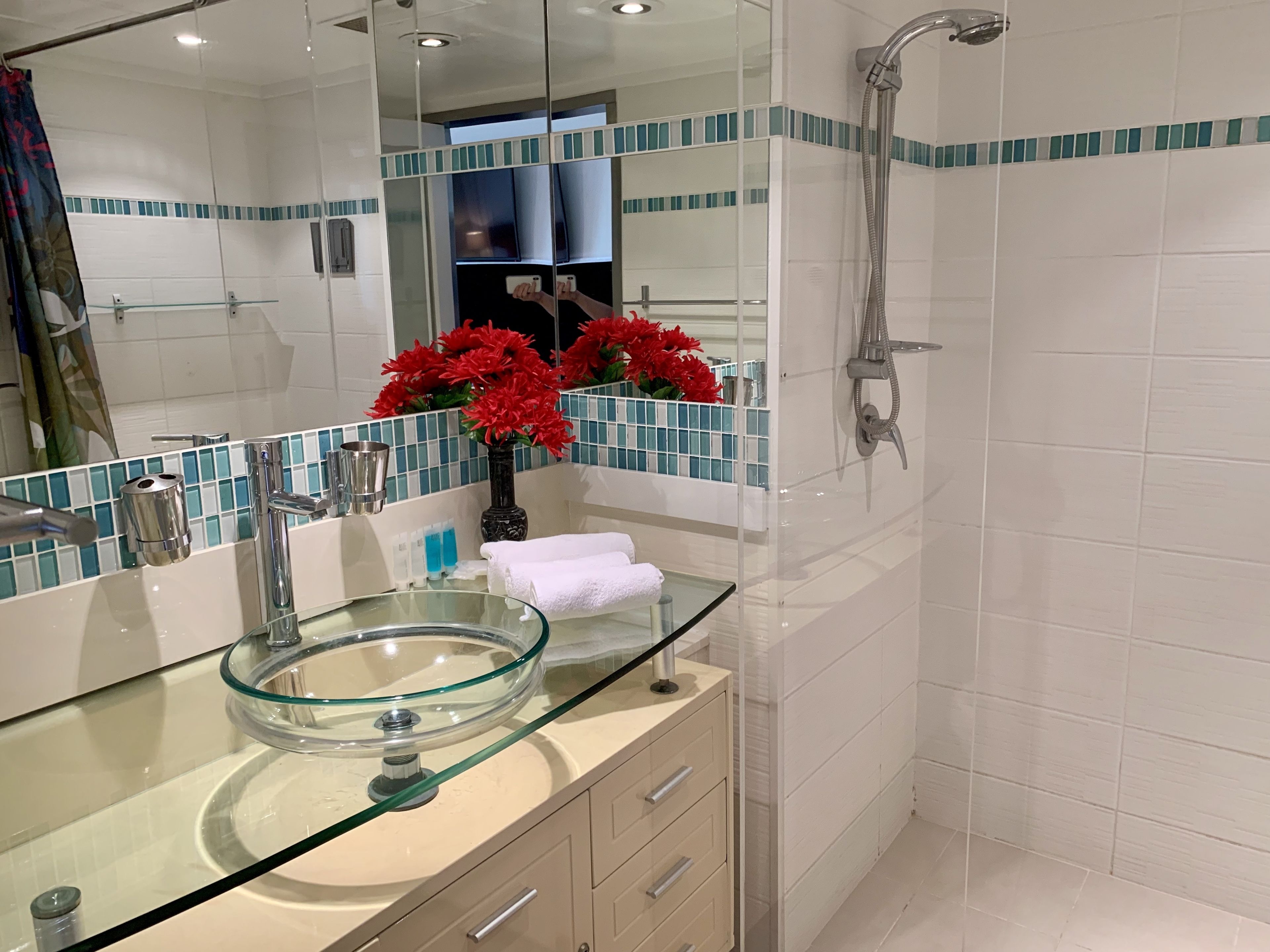 Photo - Outrigger Burleigh