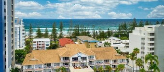 Outrigger Burleigh