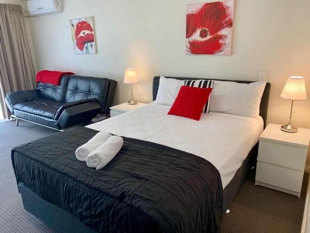 Didekorasi berbeda-beda dan dilengkapi dengan perabotan berbeda-beda