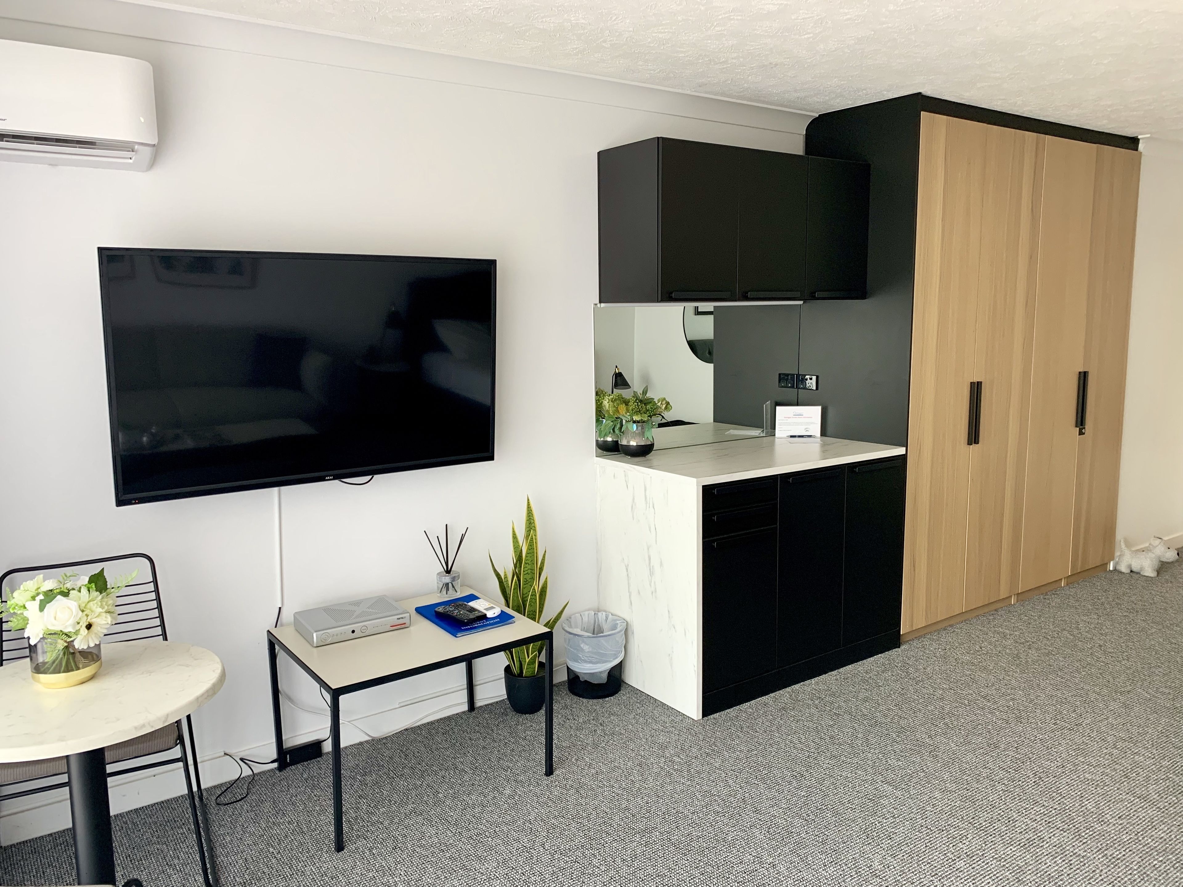 Photo - Outrigger Burleigh