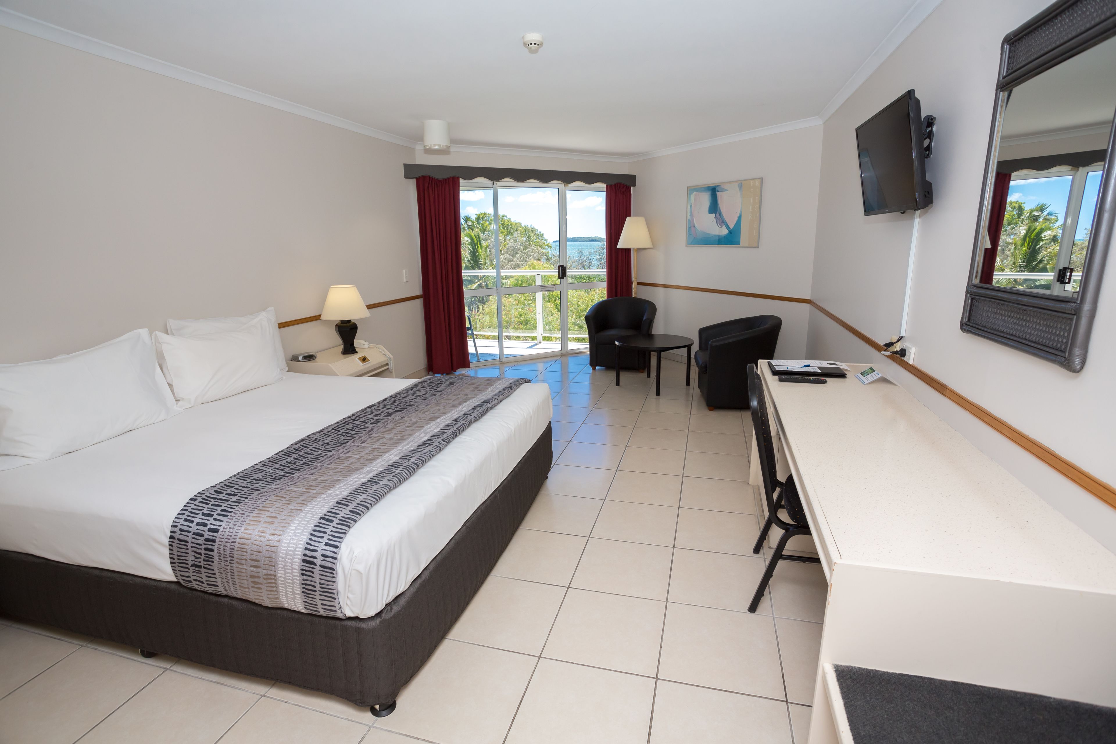 standard room, 1 queen bed | iron/ironing board, cots/infant beds, free wifi, bed sheets