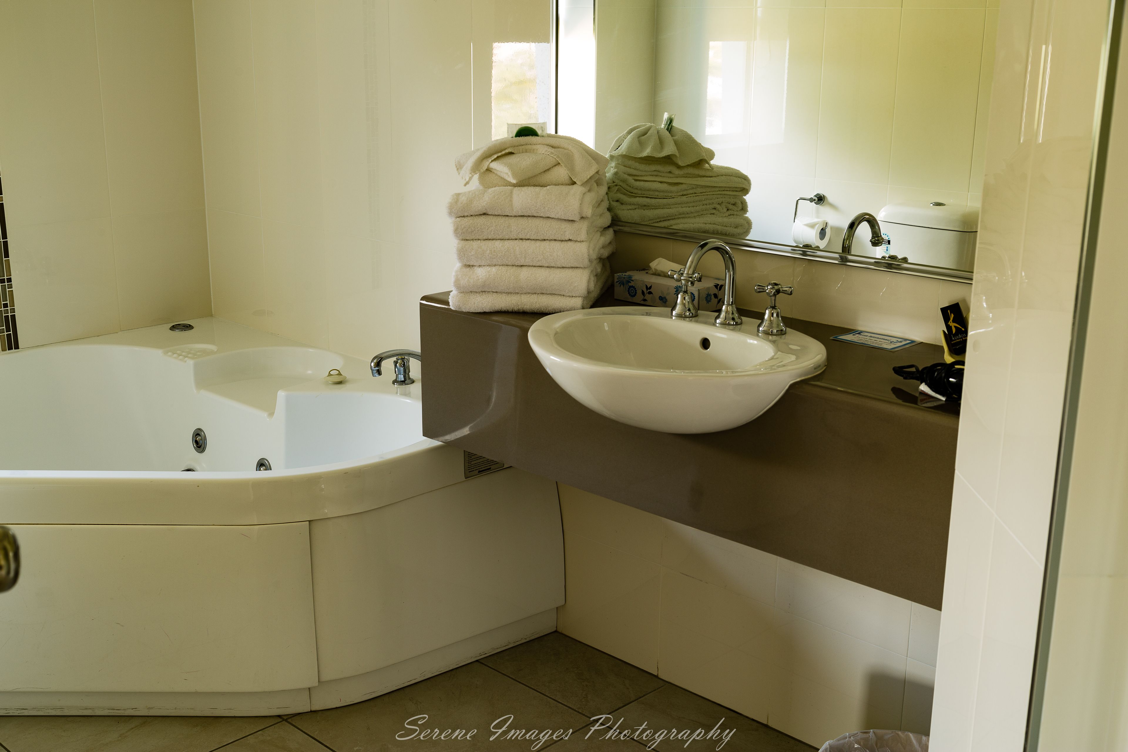 family room, non smoking, kitchenette | bathroom | hair dryer, towels